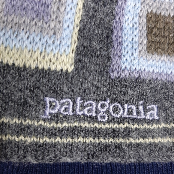 Patagonia Wool Blend Beanie Hat Size Medium Grey Blue Yellow Geometric Pattern - Picture 7 of 8